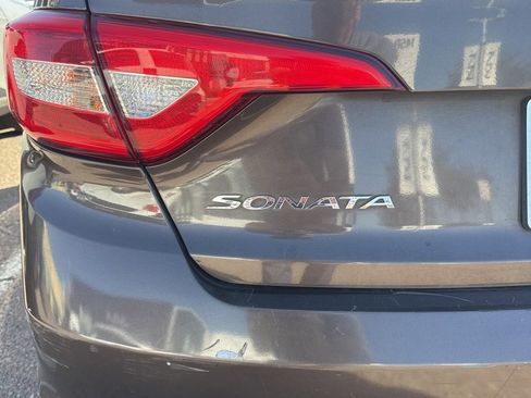 Used 2016 Hyundai Sonata SE image 8