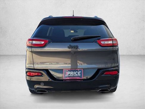 Used 2018 Jeep Cherokee Latitude image 7