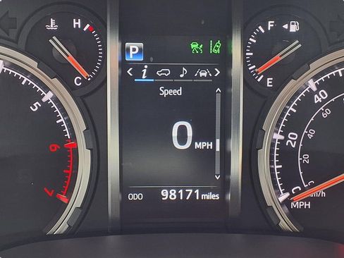 Used 2021 Toyota 4Runner TRD Off-Road image 32