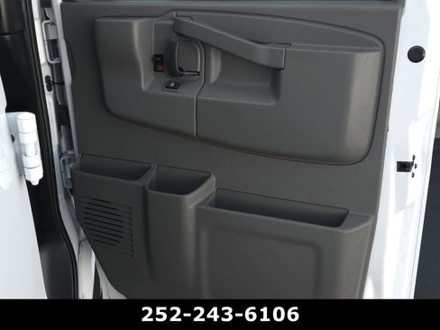 Used 2025 Chevrolet Express 2500 w/ Driver Convenience Package RWD image 30