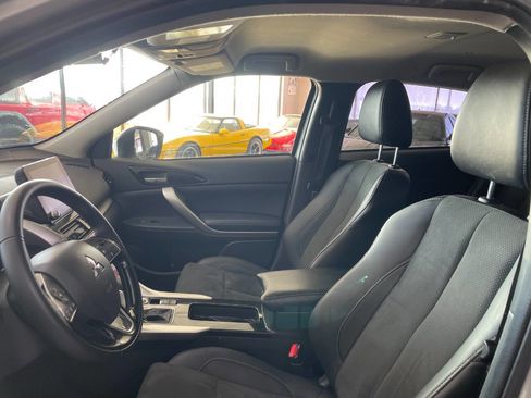 Used 2025 Mitsubishi Eclipse Cross SE image 16