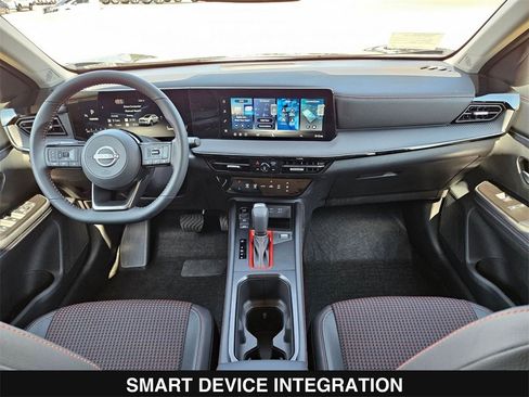 New 2026 Nissan Kicks SR image 19