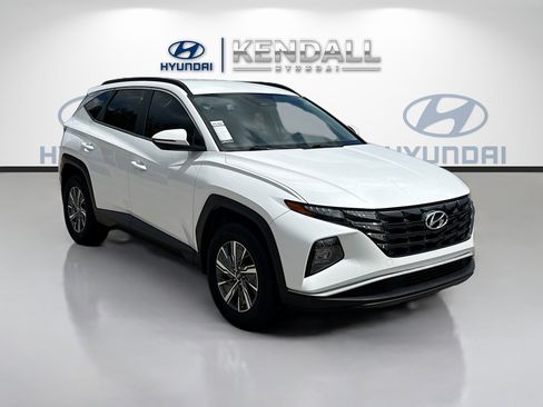 Used 2022 Hyundai Tucson Blue image 1