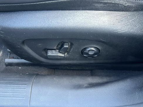 Used 2016 Chrysler 200 C w/ Quick Order Package 26P FWD image 18
