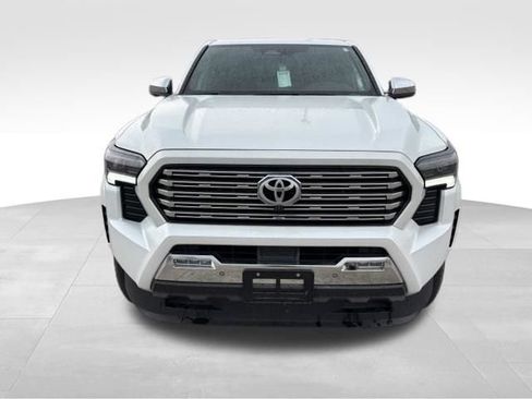 Used 2024 Toyota Tacoma Limited w/ Limited Package (LT) AWD/4WD image 8