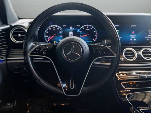 Used 2023 Mercedes-Benz E 450 4MATIC Sedan image 27