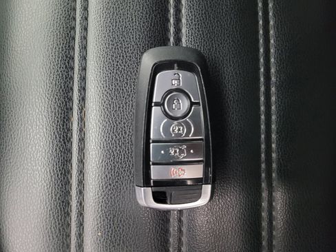 Used 2019 Ford Edge SEL w/ Equipment Group 201A image 32