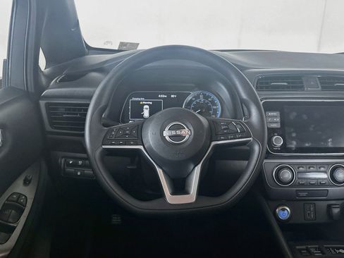 Used 2024 Nissan Leaf S FWD image 18