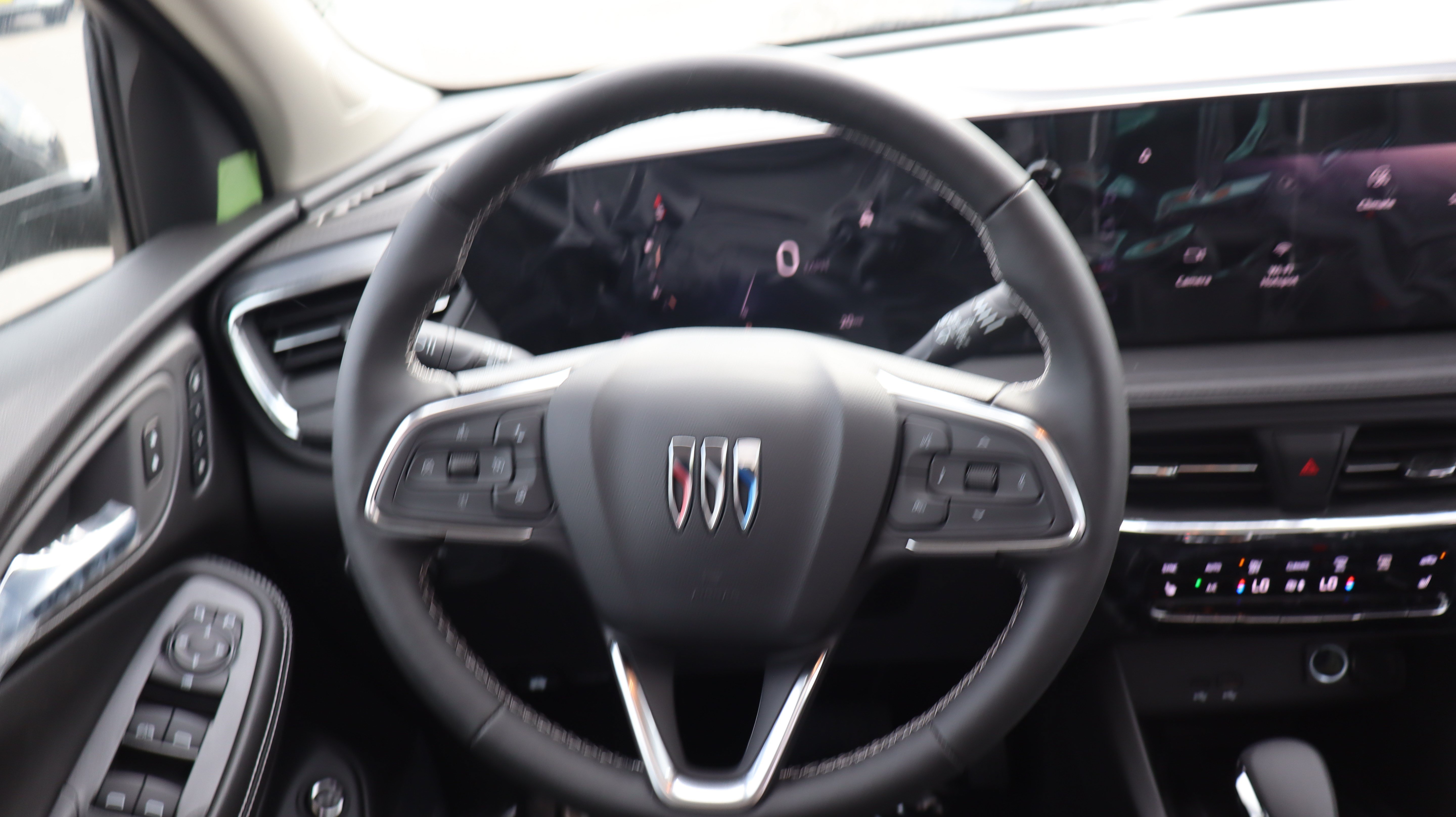 New 2026 Buick Encore GX Avenir w/ Avenir Technology Package AWD/4WD image 12