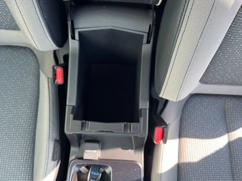 Used 2026 Subaru Forester Premium AWD/4WD image 12