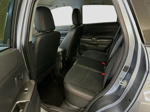 Used 2024 Mitsubishi Outlander Sport SE image 28