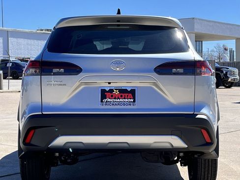 New 2026 Toyota Corolla Cross L image 5