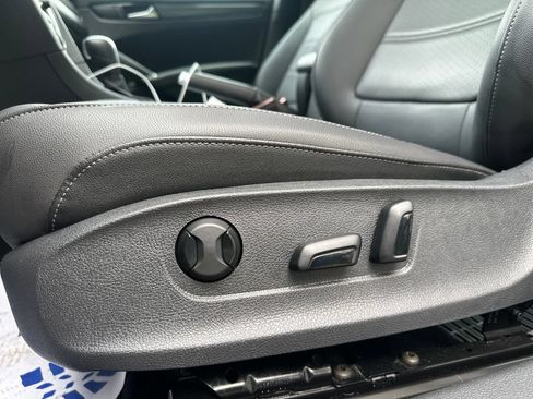 Certified 2022 Volkswagen Passat 2.0T R-Line FWD image 9