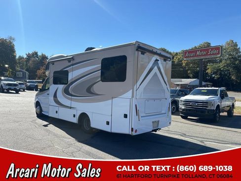 Used 2016 Mercedes-Benz Sprinter 3500 image 4