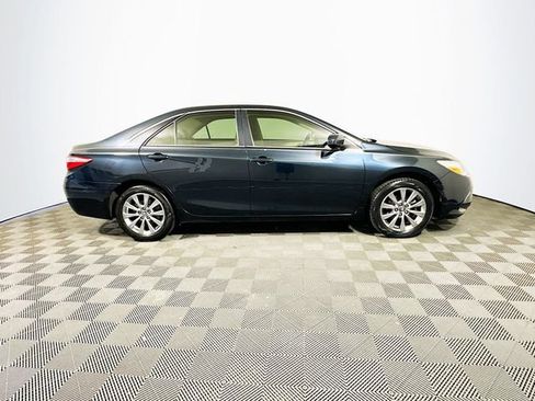 Certified 2017 Toyota Camry XLE FWD image 9