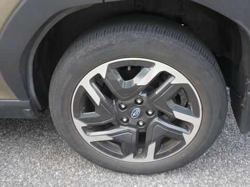 Used 2025 Subaru Forester Limited AWD/4WD image 9
