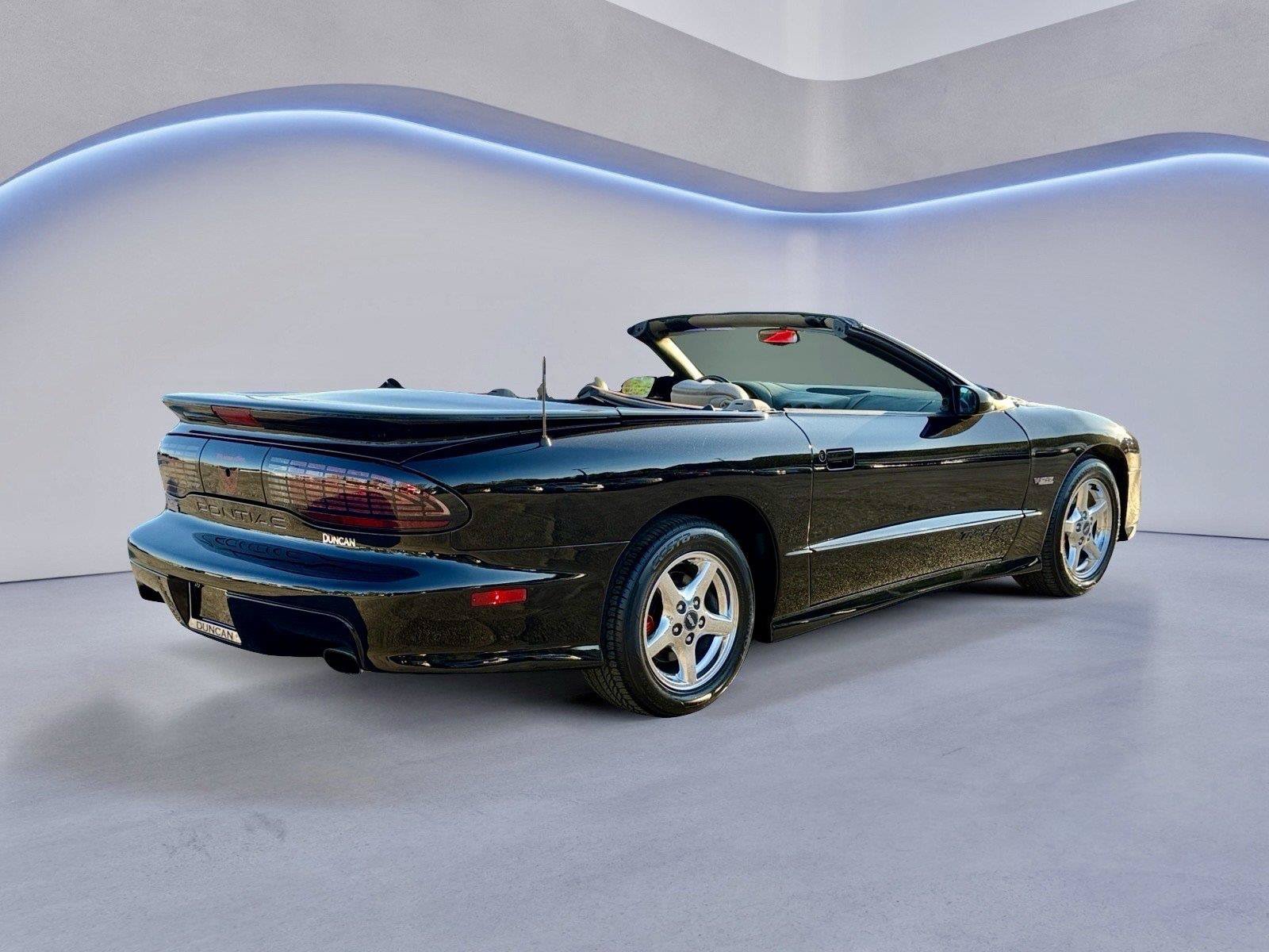 Used 1997 Pontiac Firebird Trans Am RWD image 3