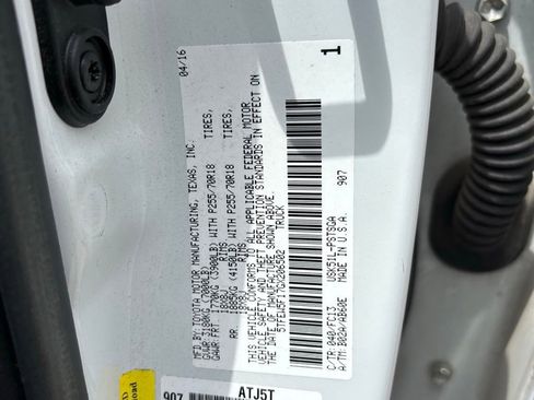 Used 2016 Toyota Tundra SR5 w/ SR5 Upgrade Package RWD image 15