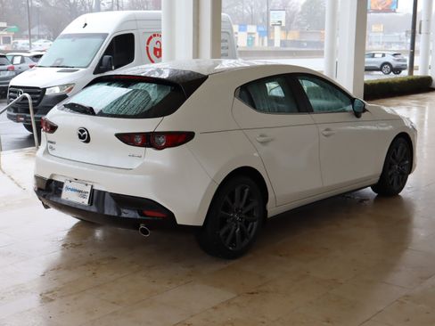 Used 2021 MAZDA MAZDA3 s image 10