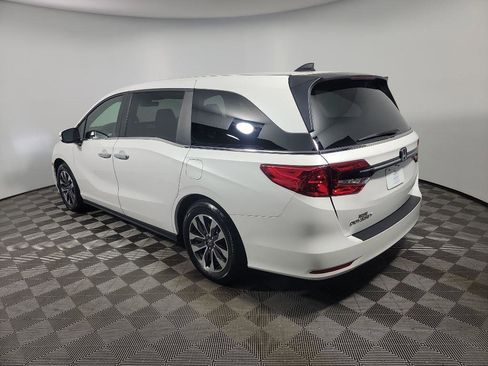 Certified 2024 Honda Odyssey EX-L image 10