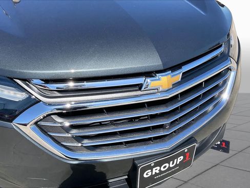 Used 2020 Chevrolet Equinox Premier FWD image 29