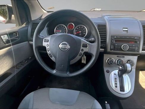 Used 2010 Nissan Sentra 2.0 SR FWD image 8