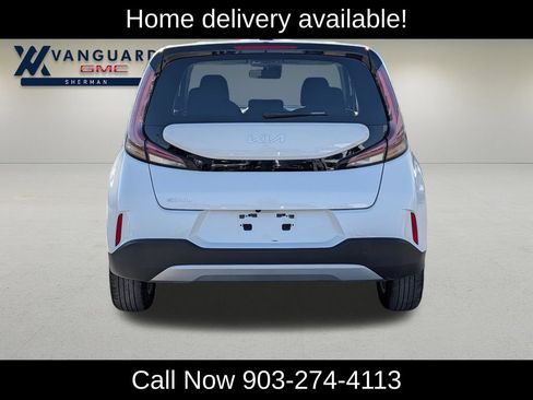 Used 2025 Kia Soul LX w/ LX Technology Package FWD image 7