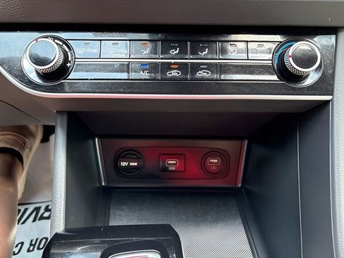 Used 2023 Hyundai Sonata SE FWD image 15