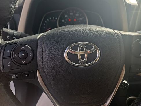 Used 2013 Toyota RAV4 LE image 15