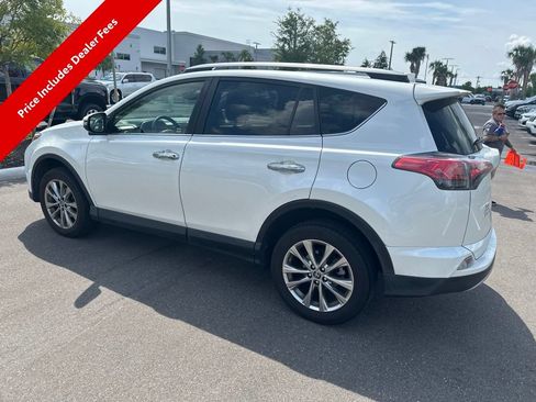 Used 2018 Toyota RAV4 Limited FWD image 6