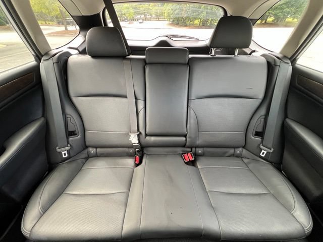 Used 2016 Subaru Outback 3.6R Limited AWD/4WD image 23