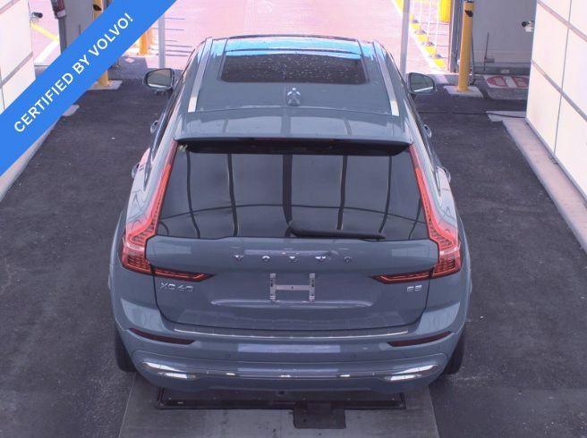 Used 2023 Volvo XC60 B5 Ultimate w/ Protection Package Premier FWD image 14