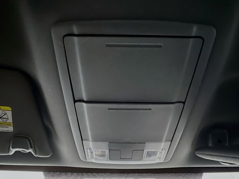 Used 2011 Ford F150 XLT image 22