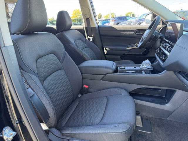 New 2026 Nissan Pathfinder SV AWD/4WD image 15