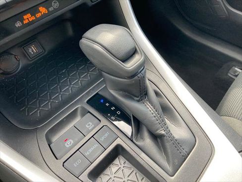 Certified 2023 Toyota RAV4 LE FWD image 23