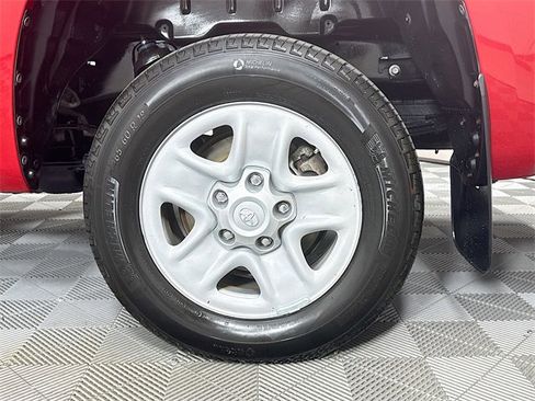 Used 2019 Toyota Tundra SR image 4