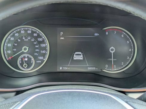 Used 2022 Genesis G70 2.0T RWD image 15