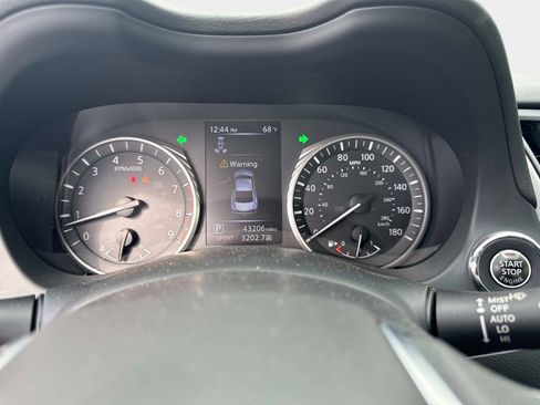 Used 2022 INFINITI Q60 3.0t Luxe w/ Essential Package image 23