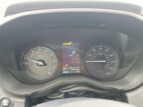 Used 2022 Subaru Crosstrek 2.0i Premium image 12