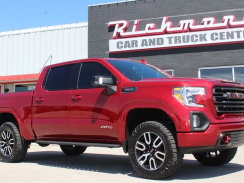 Used 2021 GMC Sierra 1500 AT4 w/ Off-Road Performance Package AWD/4WD image 11
