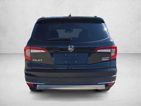 Used 2021 Honda Pilot Touring image 8