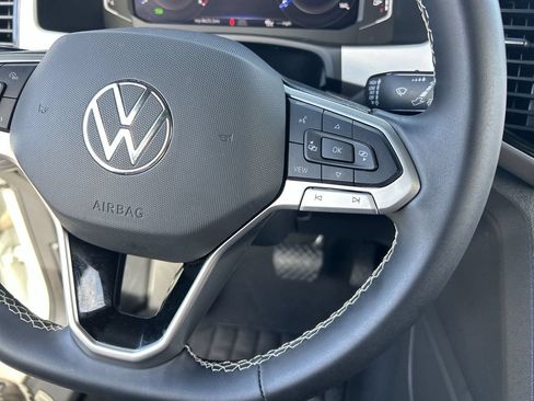 Used 2022 Volkswagen Atlas Cross Sport SE w/ Panoramic Sunroof Package AWD/4WD image 22