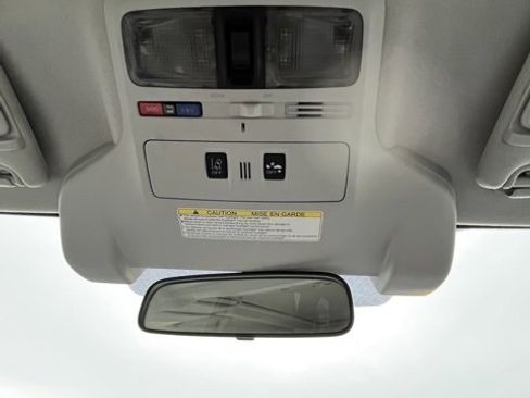 Used 2017 Subaru Forester 2.5i Premium image 43