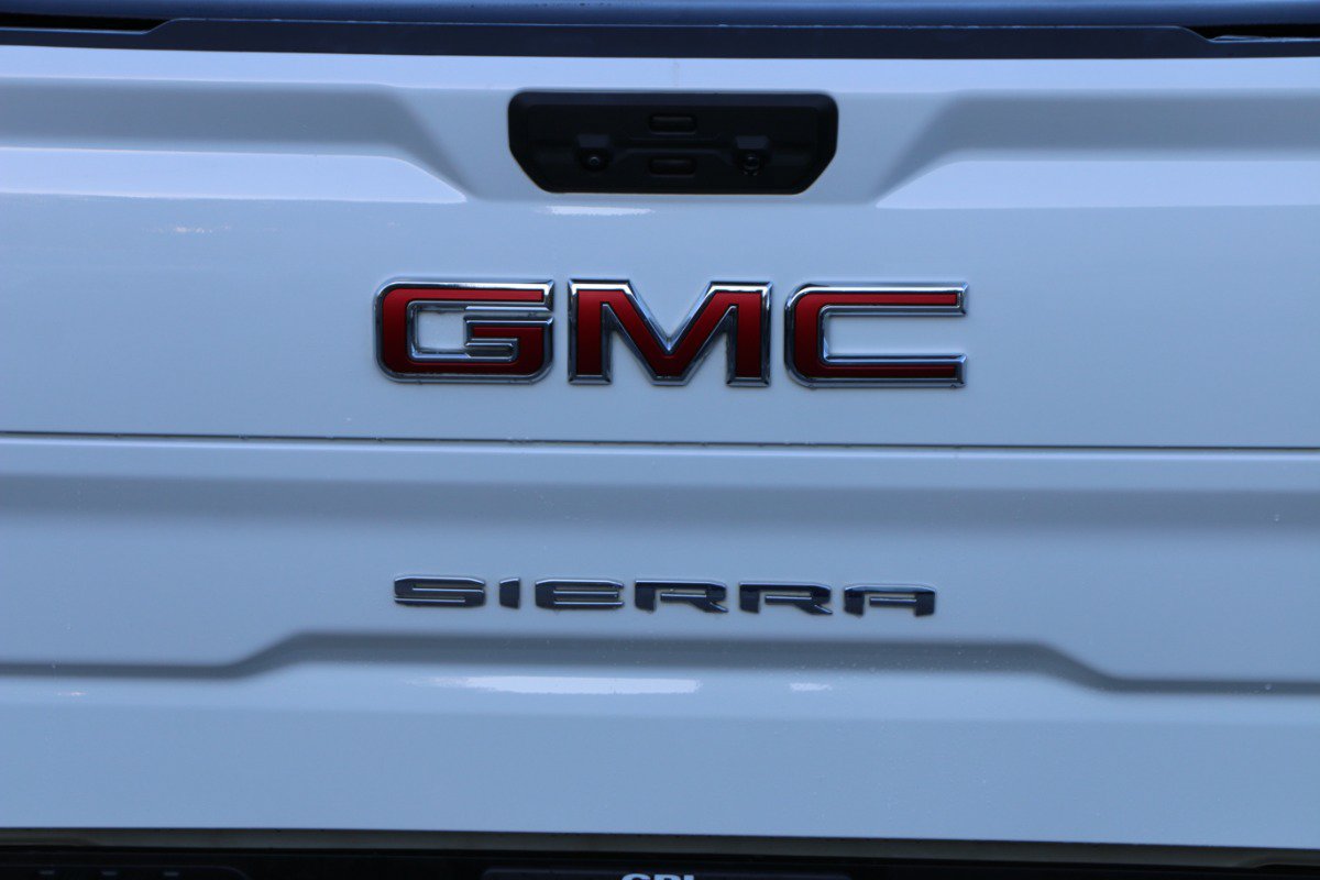 Used 2024 GMC Sierra 1500 SLT w/ SLT Convenience Package AWD/4WD image 5
