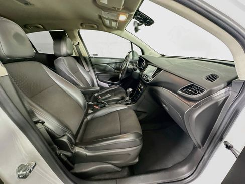 Used 2019 Buick Encore Preferred FWD image 28