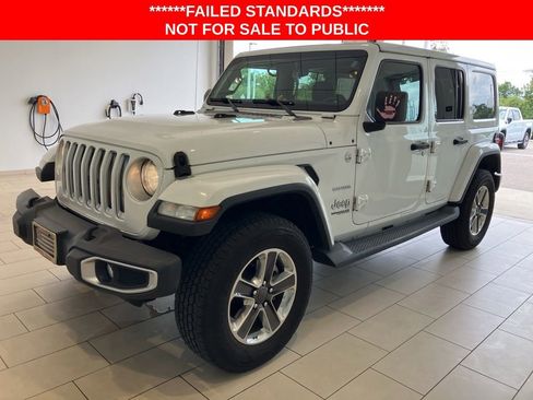 Used 2019 Jeep Wrangler Unlimited Sahara w/ Cold Weather Group AWD/4WD image 3