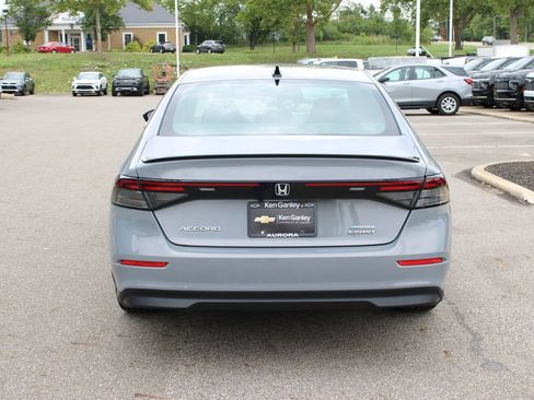 Used 2024 Honda Accord Sport image 28