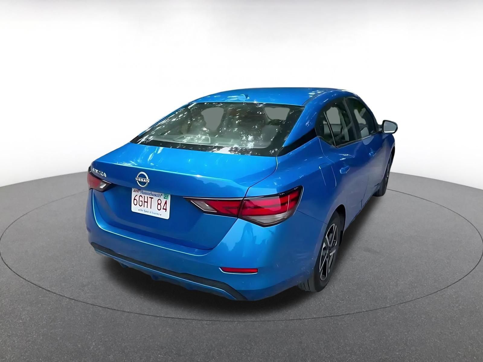 Used 2025 Nissan Sentra SV FWD image 13