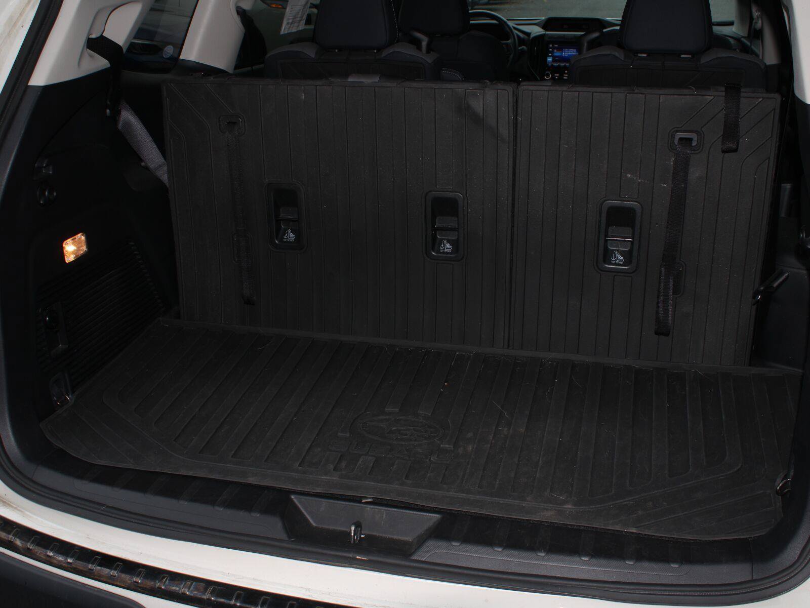 Used 2022 Subaru Ascent Onyx Edition AWD/4WD image 8