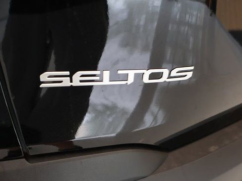 New 2026 Kia Seltos LX image 19